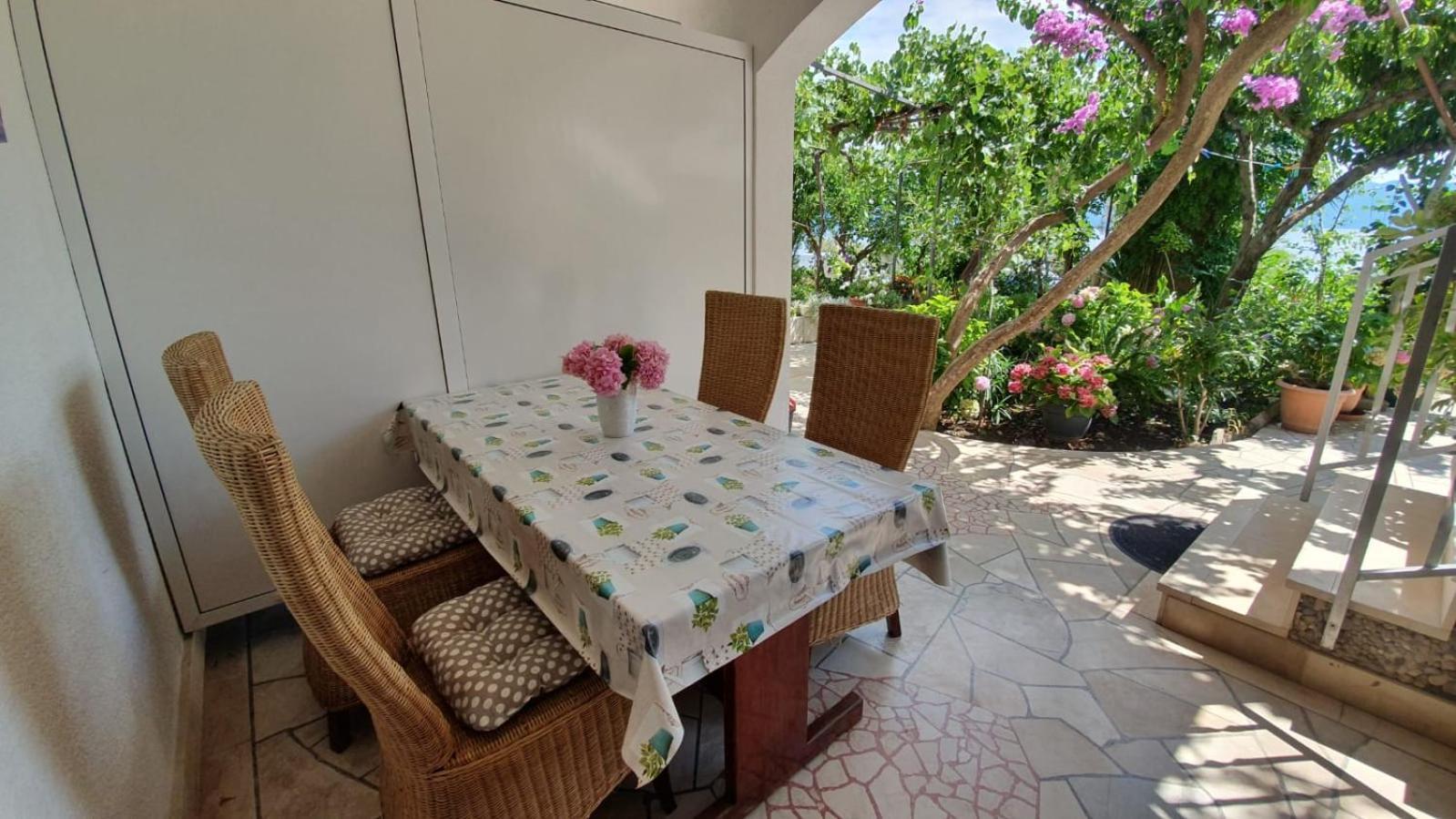 Apartment Franic Sućuraj 部屋 写真