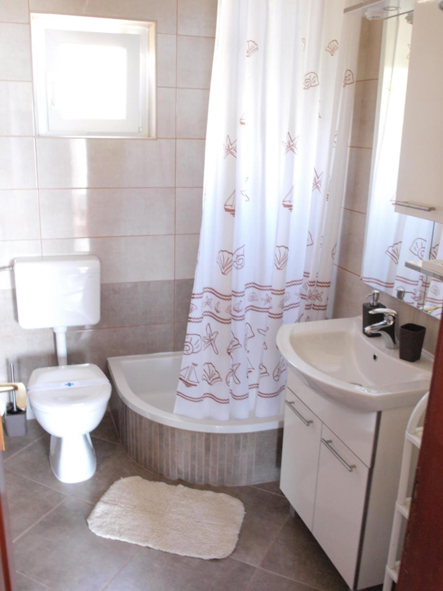 Apartment Franic Sućuraj エクステリア 写真