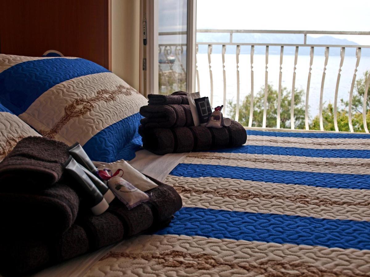 Apartment Franic Sućuraj エクステリア 写真